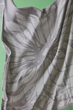 Wildflower Grey/Lighy /Grey Throw